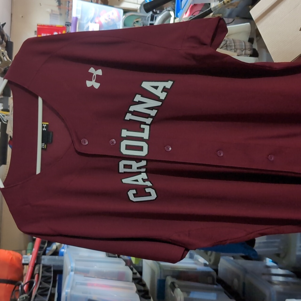 South Carolina Gamecocks brand new under armor baseball jersey 2XL NWT